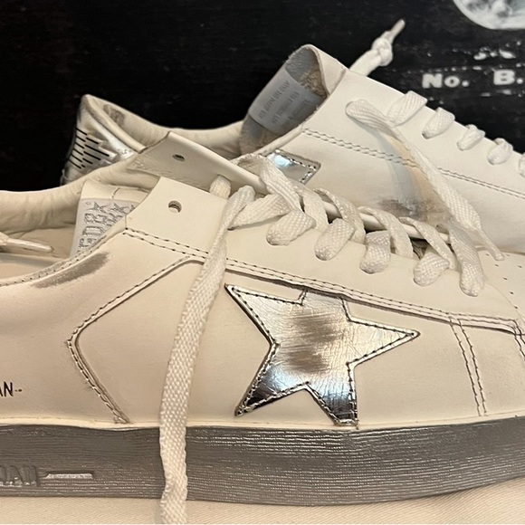 GOLDEN GOOSE 
Leather Stardan Sneakers - Picture 4 of 10